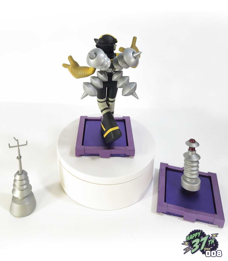 Back view of Elecman exe fan figure